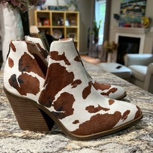 Arider Girl Cowgirl Boots sz 9 Cow Print